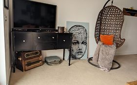 Panoramic Sea Views, Sleeps 4, Torquay